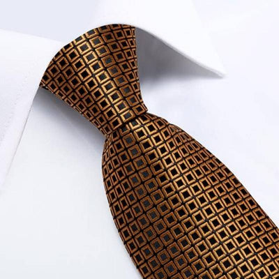 Bruin en avondkleding