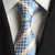 Hemelsblauwe stropdas met patroon en gele strepen