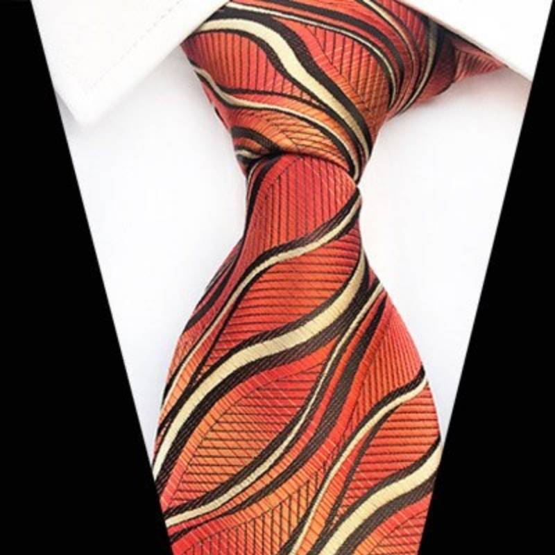 Oranje stropdas met beige gebogen strepen