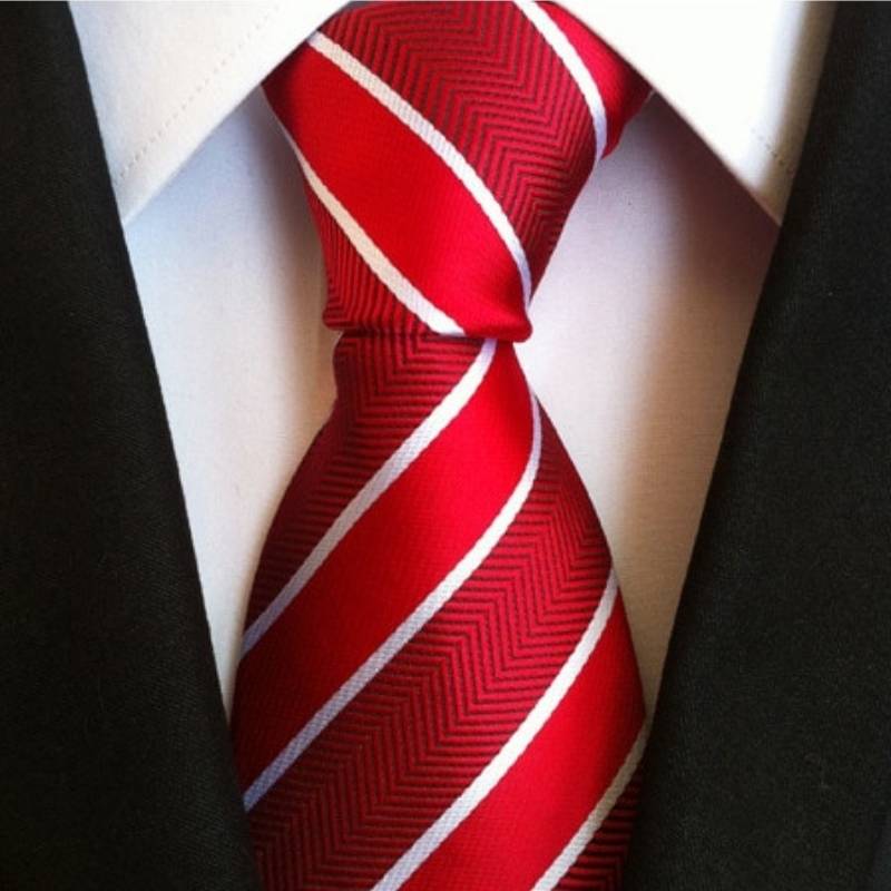 Donkerrode stropdas met rode en witte strepen