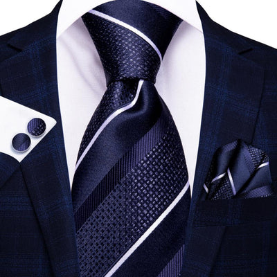 Middernacht blauw en wit gestreepte stropdas