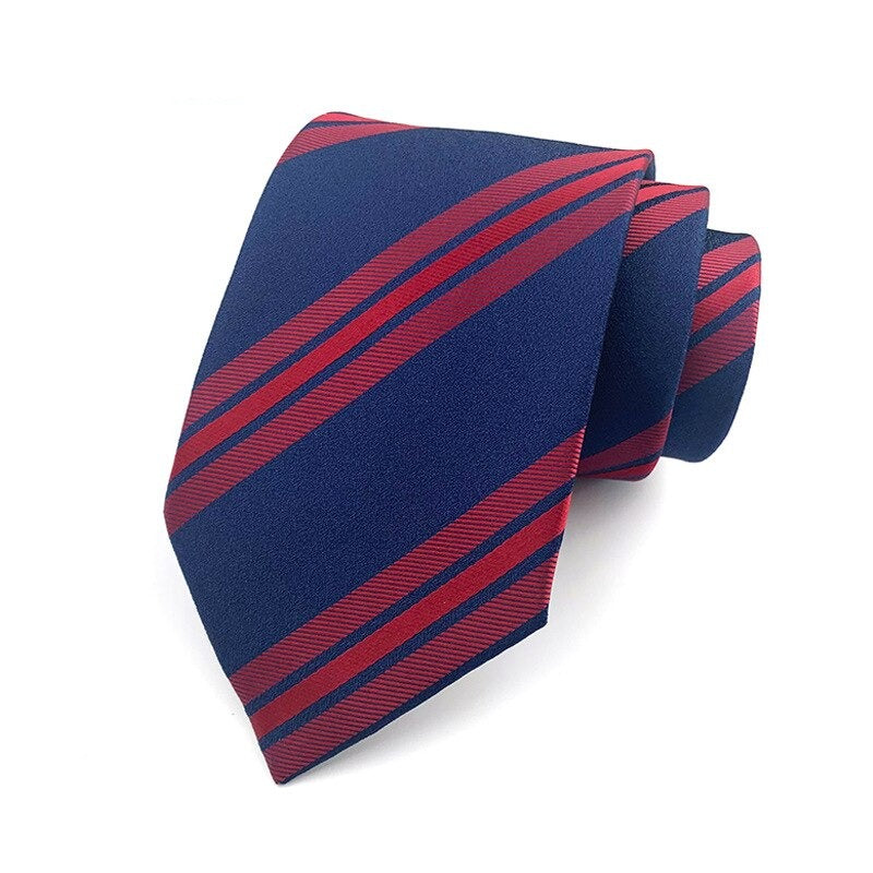Rood en donkerblauw gestreepte stropdas