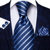 Marineblauw en hemelsblauw gestreepte stropdas