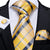 Gele stropdas met witte en zwarte strepen