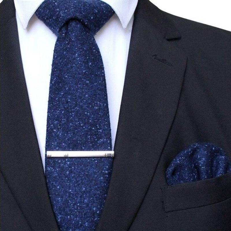 Marineblauwe wollen stropdas