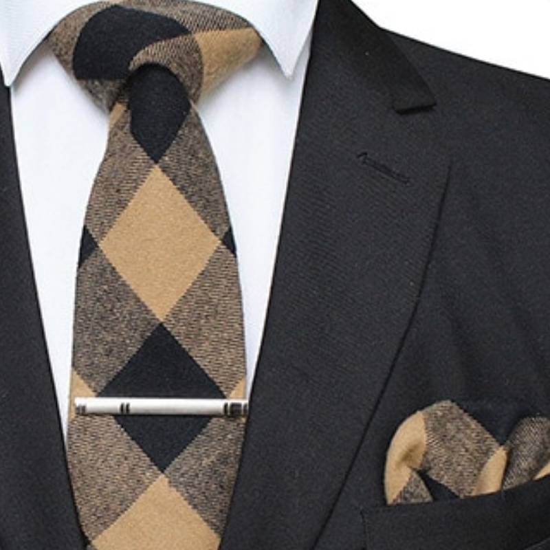 Kaki En Avondkleding